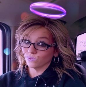 Meet your Posher, Angie